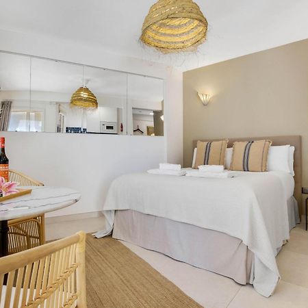 Shiny Studio With Pool & Carihuela Beach At 500M Torremolinos Kültér fotó