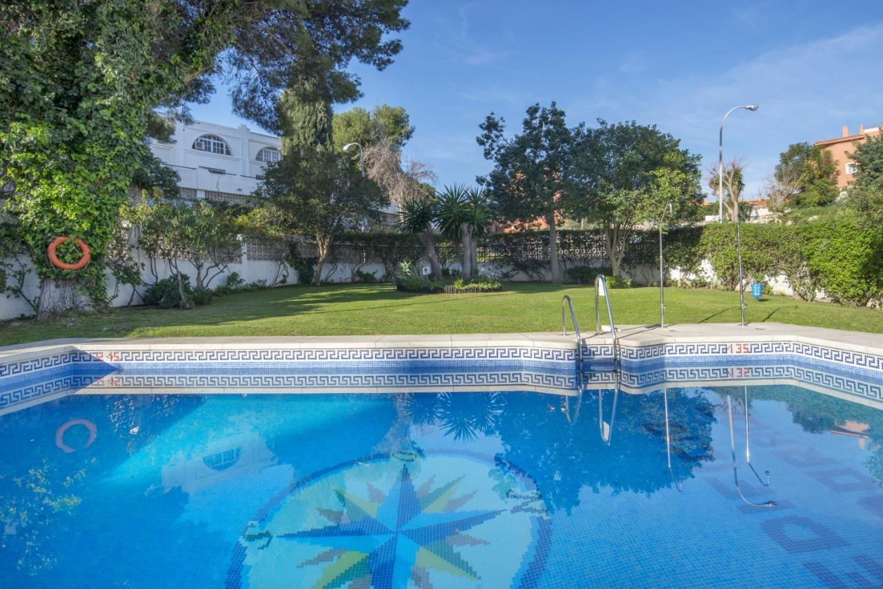 Shiny Studio With Pool & Carihuela Beach At 500M Torremolinos Kültér fotó